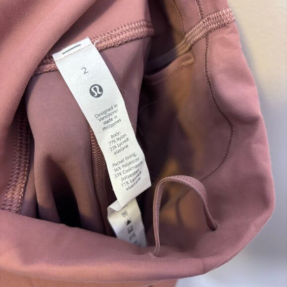 Lululemon Dusty Pink High Waisted Spandex Biker Shorts 2 - Picture 4 of 4